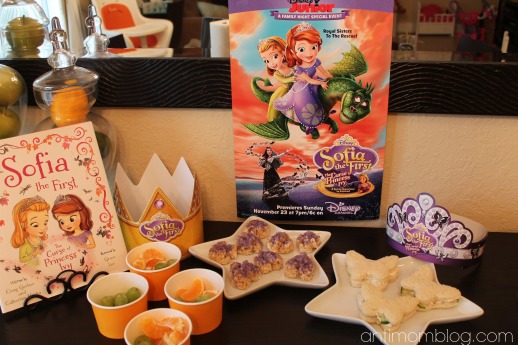 Sofia the First: The Curse of Princess Ivy House Party